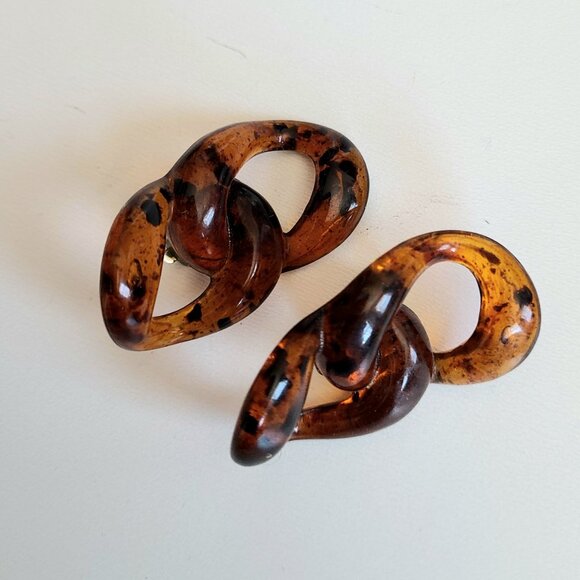 Elegant Brown Swirl Earrings - Picture 4 of 6